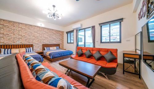 Deluxe Quadruple Room with Bath