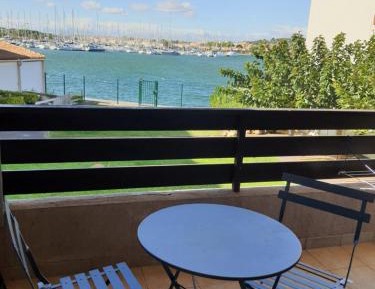 Studio Apartment with Sea View