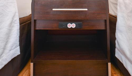 Deluxe King Room with Kitchen - Smoke-Free