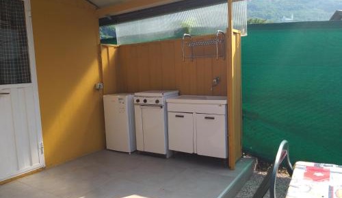 Bungalow with Shared Bathroom