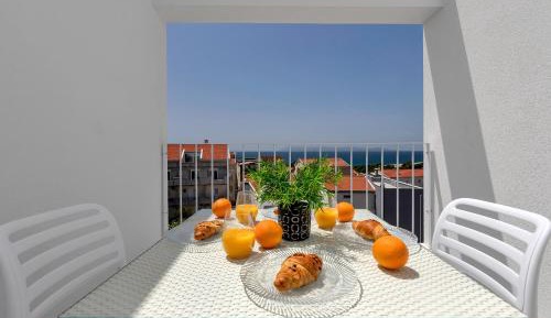 One-Bedroom Apartment with Balcony and Sea View