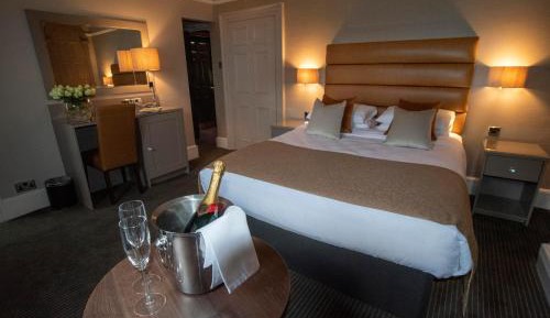 Deluxe Double Room with Bath