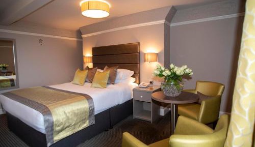 Deluxe Double Room with Shower