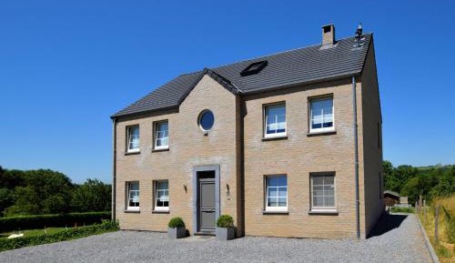 Six-Bedroom Villa 