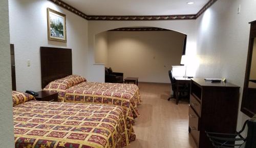 Queen Room with Two Queen Beds - Non-Smoking