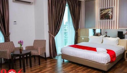 Premier Suite with Balcony