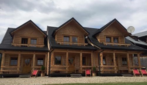 Two-Bedroom Deluxe Chalet Kluszkowce