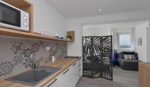 Studio Apartment with Sea View