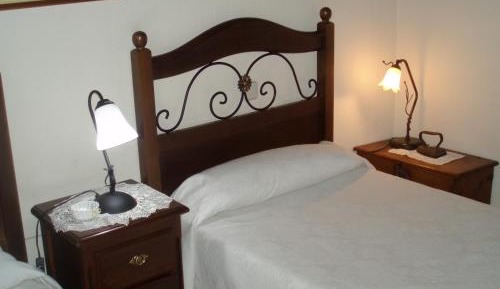 Double or Twin Room with Bathroom