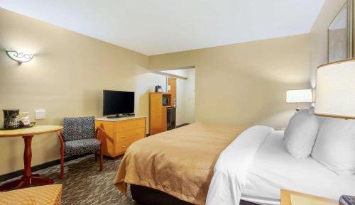 King Room - Accessible/Non-Smoking