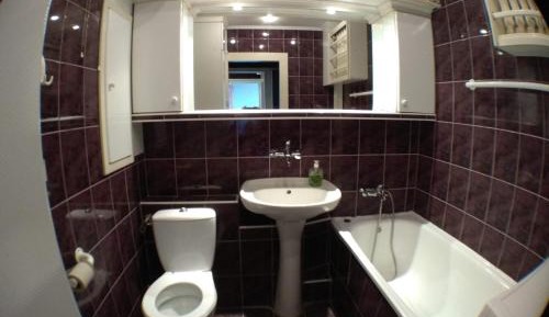 Single Room with Shared Bathroom