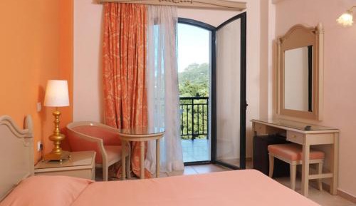 Twin Room with Inland View
