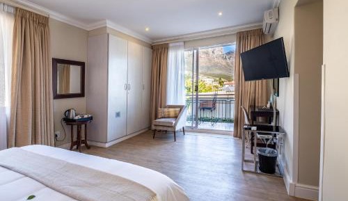Superior Double or Twin Room with Balcony, mountain & partial sea view