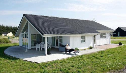 Four-Bedroom Holiday Home