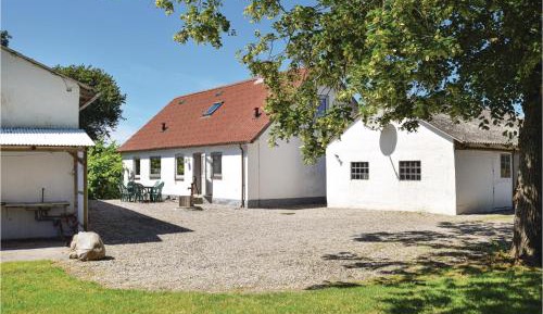 Four-Bedroom Holiday Home