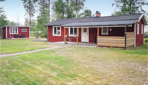 Three-Bedroom Holiday Home 
