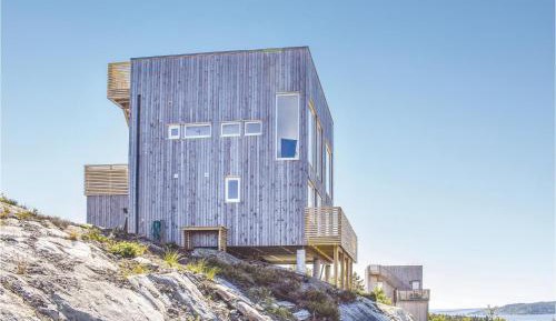 Four-Bedroom Holiday Home