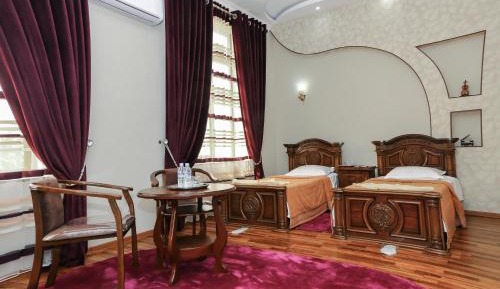 Triple Room with Bath