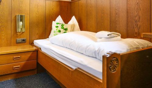 Economy Single Room