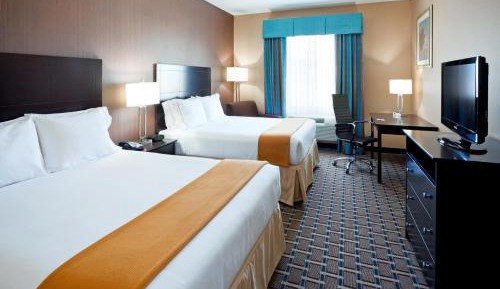 Standard Room with Two Queen Beds