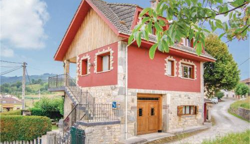 Four-Bedroom Holiday Home
