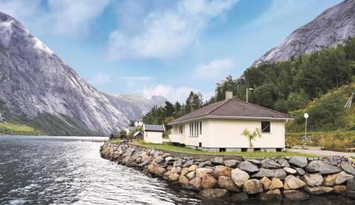 Three-Bedroom Holiday Home 