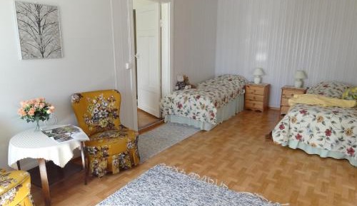 Double Room with Shared Toilet