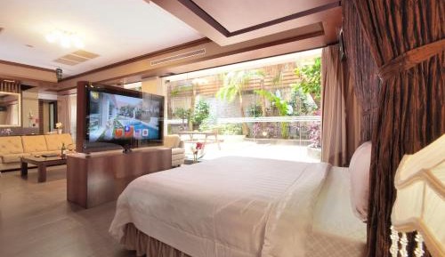 Deluxe Double Room with Balcony