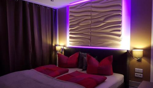 Deluxe Double Room with Shower