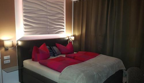 Deluxe Double Room with Shower