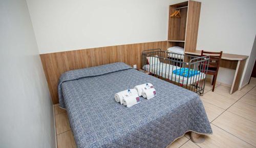 Deluxe Room (2 Adults + 1 Child)