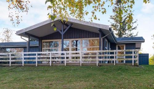 Four-Bedroom Holiday Home