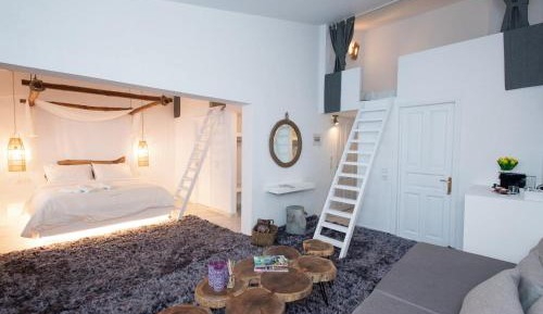 Apartment - Split Level
