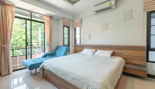 Triple Room with Private Bathroom