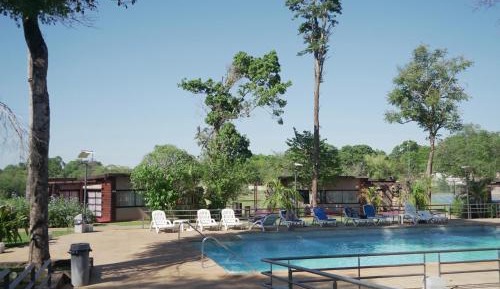 Bungalow with Garden View