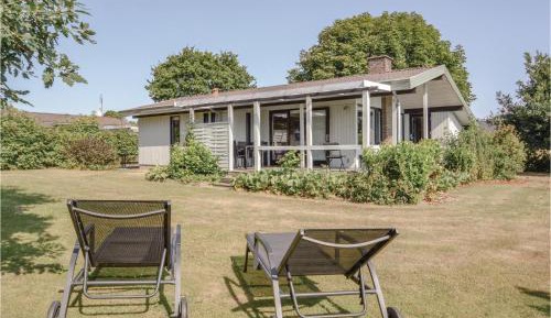 Three-Bedroom Holiday Home 