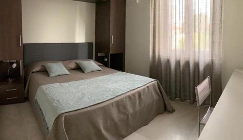 Twin Room with Shower