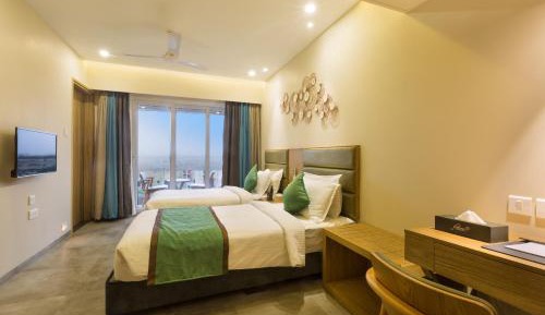 Superior Room with Balcony