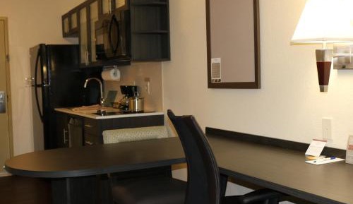 Queen Studio Suite with Two Queen Beds - Mobility Access Tub/Non-Smoking