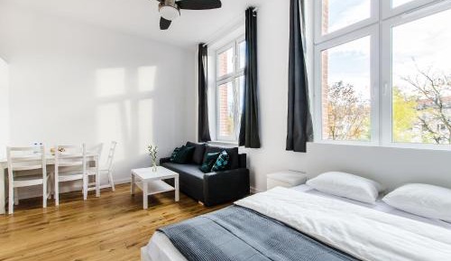 Apartment with Garden View