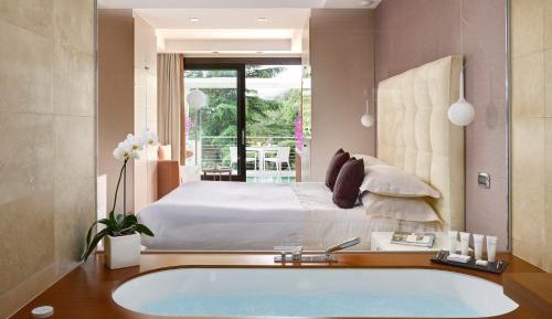 Junior Suite with Hot Tub