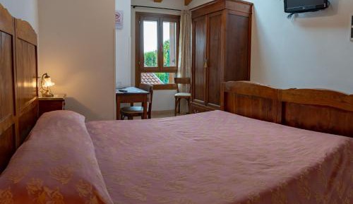 Twin Room with Private Bathroom