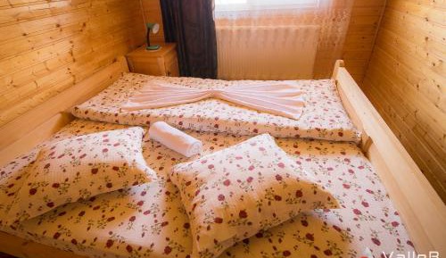 Standard Double Room with Shared Bathroom