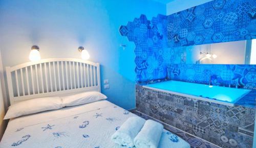 Queen Room with Spa Bath