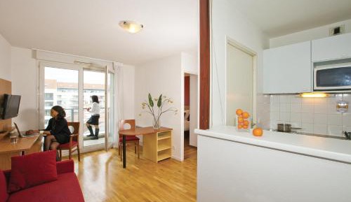 One-Bedroom Apartment (4 Adults)