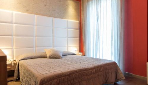 Small Double or Twin Room