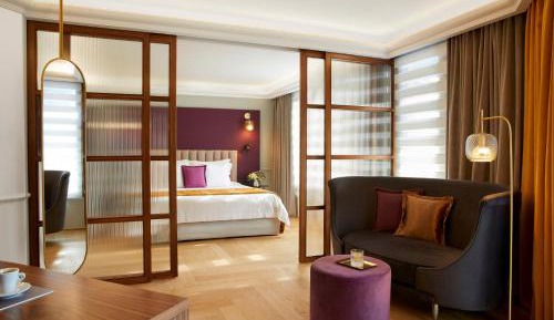Penthouse Suite