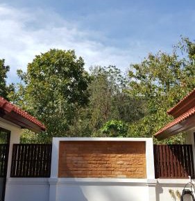 Suite with Mountain View