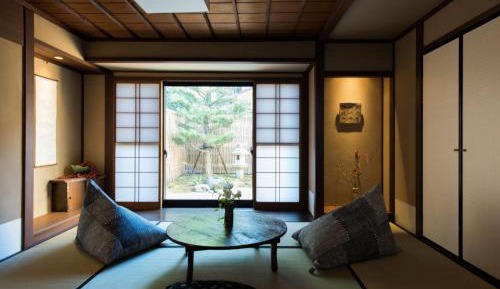 Japanese-Style Town House