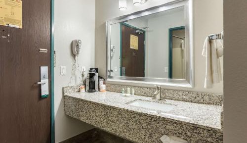 King Suite with Sofa Bed - Non-Smoking